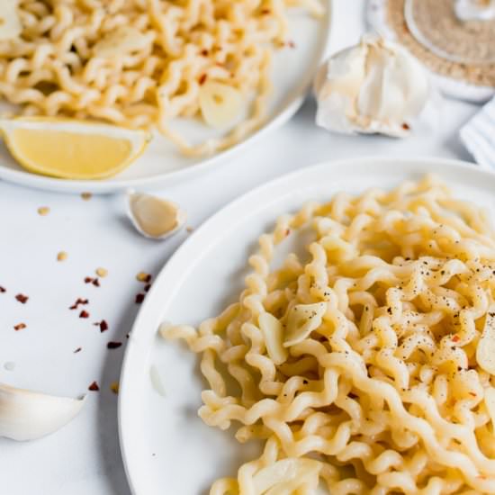 Spicy Lemon Garlic Buttered Noodles