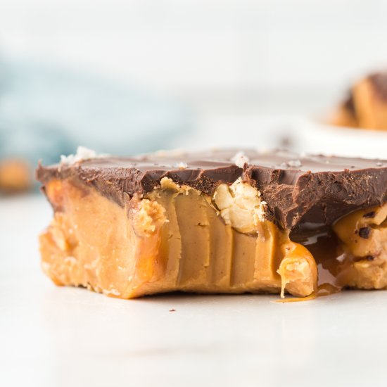 No Bake Snickers Peanut Butter Bars