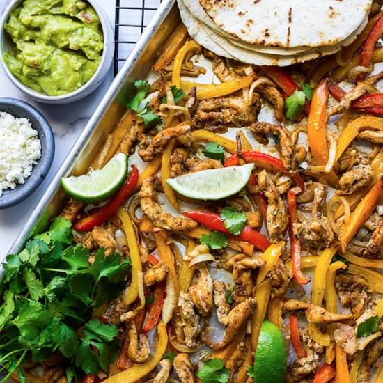 Easy Sheet Pan Chicken Fajitas