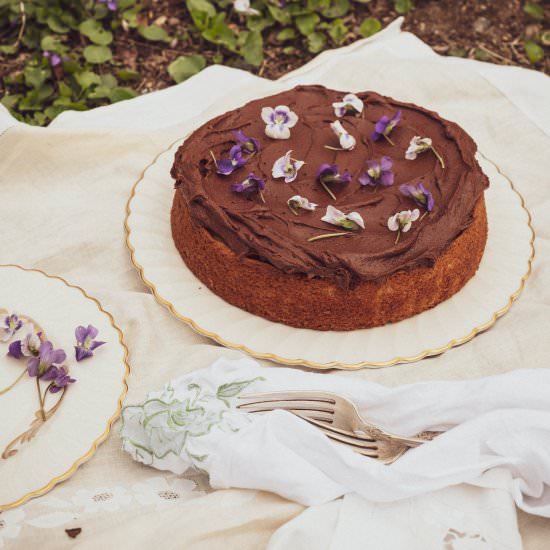 Yellow Cake With Chocolate Buttercr