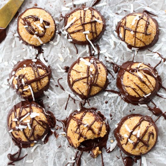 Chocolate Peanut Butter Macaroons