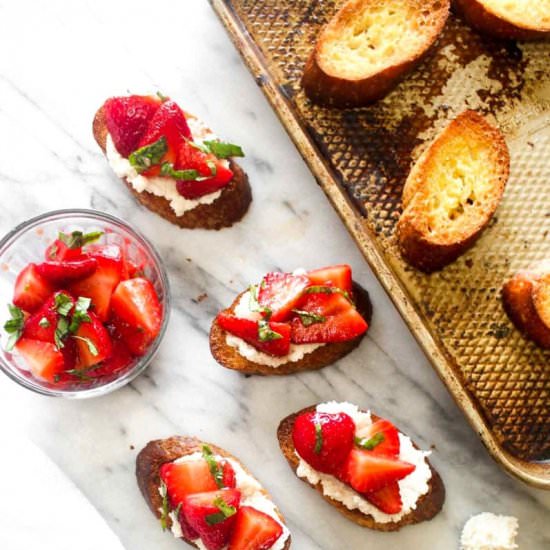 Strawberry Basil Bruschetta