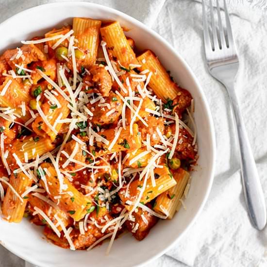 Rigatoni with Sausage and Peas