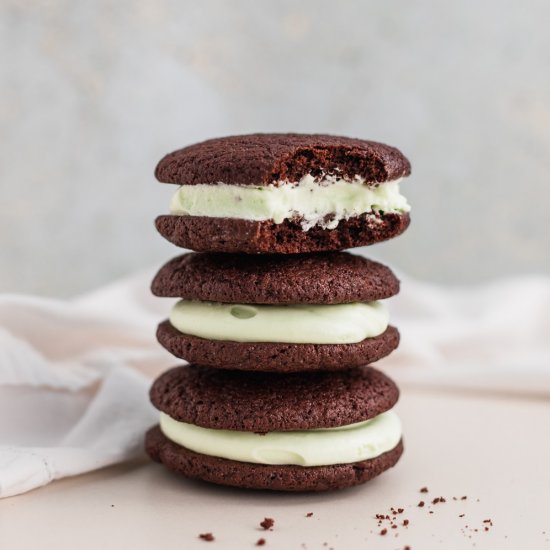 chocolate mint whoopie pies