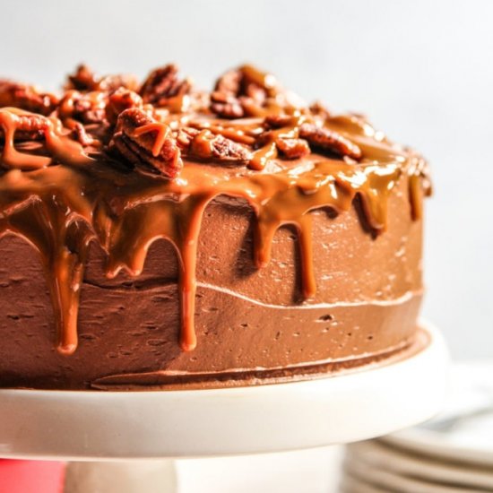 Dulce de Leche Caramel Turtle Cake