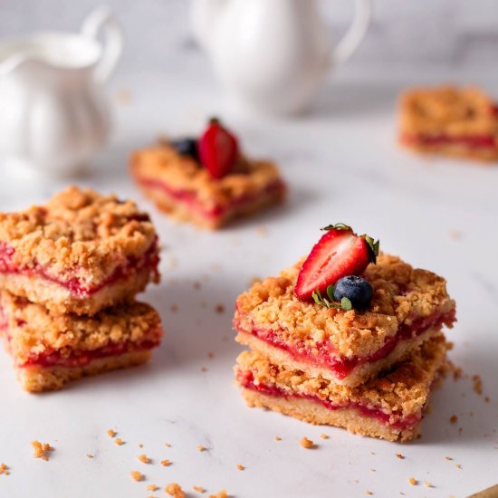 Strawberry Crumb Bars Recipe