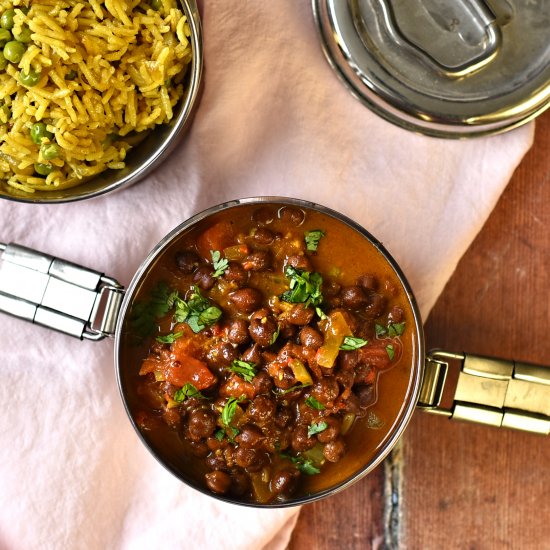 Keralan-style black chickpea curry