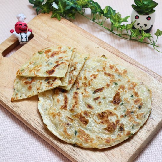 Scallion Pancakes (蔥油餅)