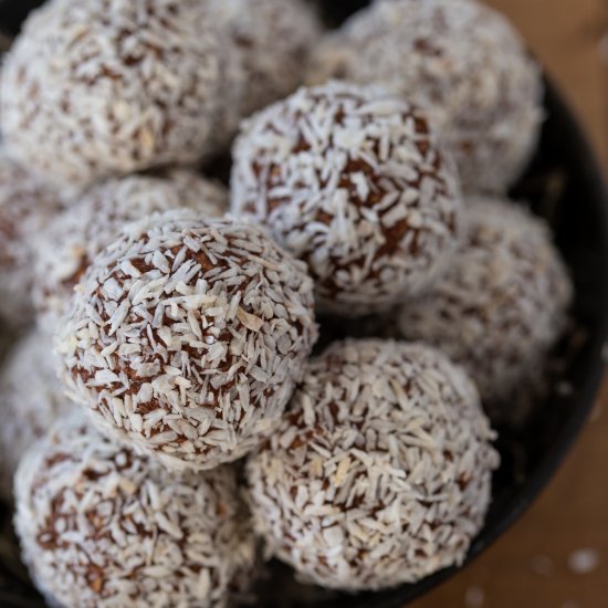 Chocolate oatmeal balls