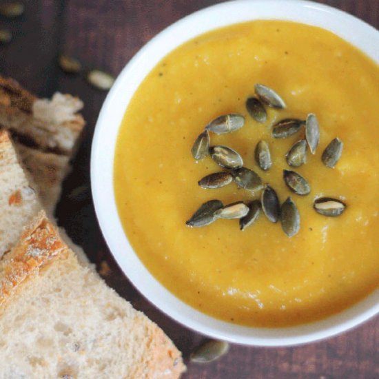 Easy Roasted Pumpkin Soup