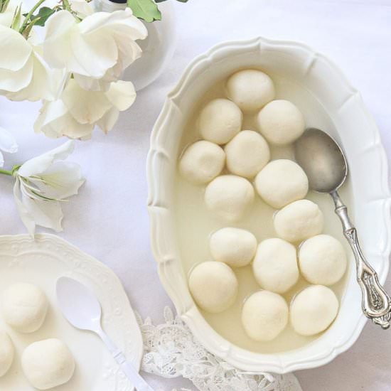 Rasgulla/Bengali Rosogolla