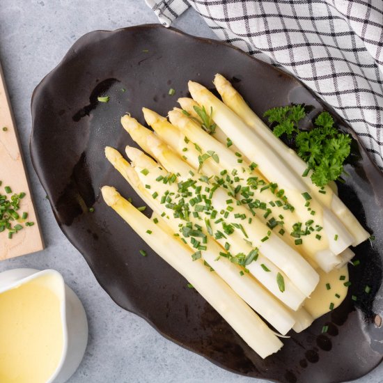 White Asparagus & Easy Hollandaise