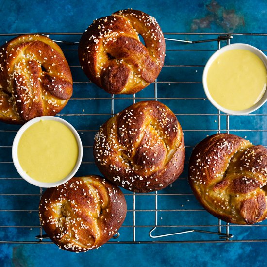 Soft Pretzels & Honey Mustard Dip