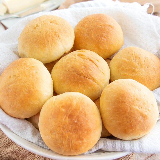 Vegan Dinner Rolls