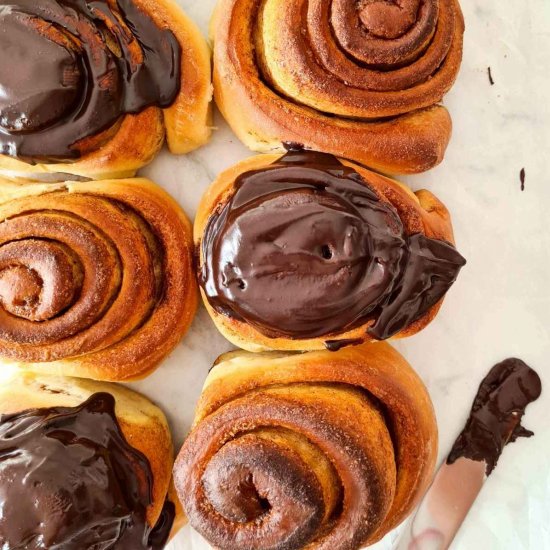 Chocolate cinnamon rolls