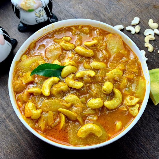 RAW MANGO CASHEW CURRY