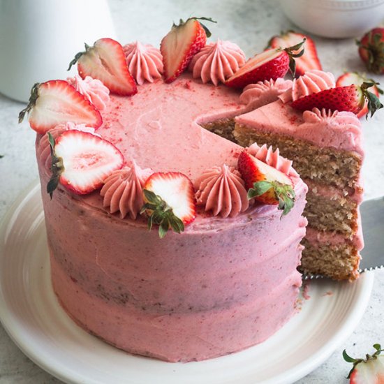 Fresh Strawberry Cake