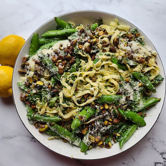 Spinach Pesto & Snap Pea Linguine