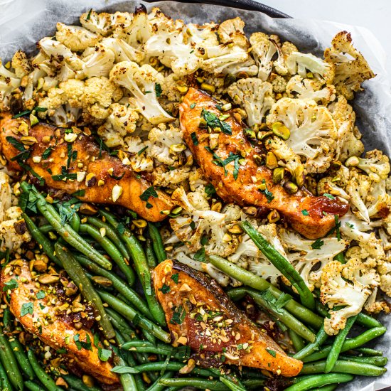 sheet pan salmon + moroccan apricot