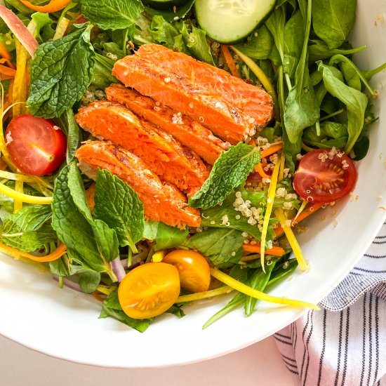 Lemon Quinoa Salad & Grilled Salmon