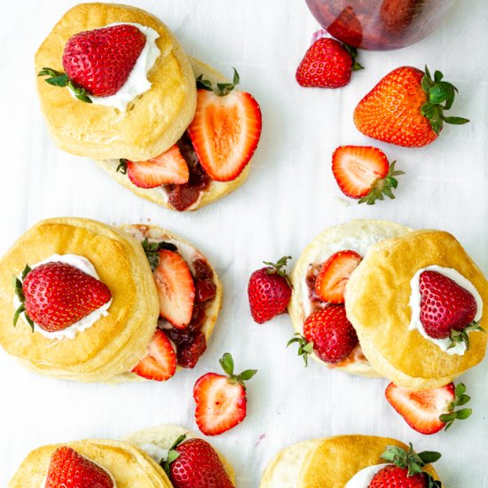 Easy Vegan Strawberry Shortcake