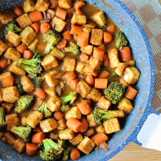 Vegan Tofu & Veggie Curry