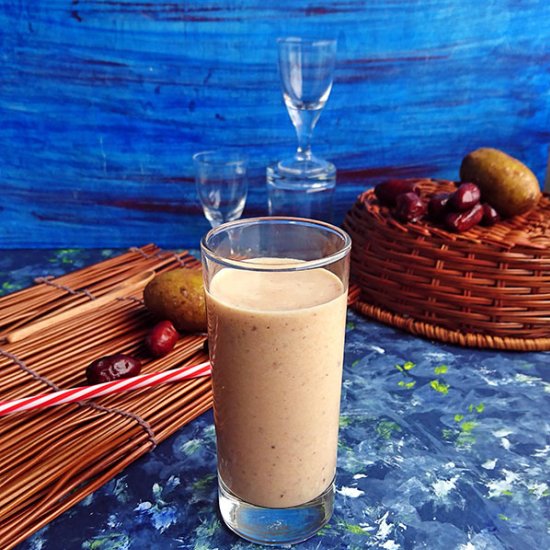 Chikoo and Dates Smoothie