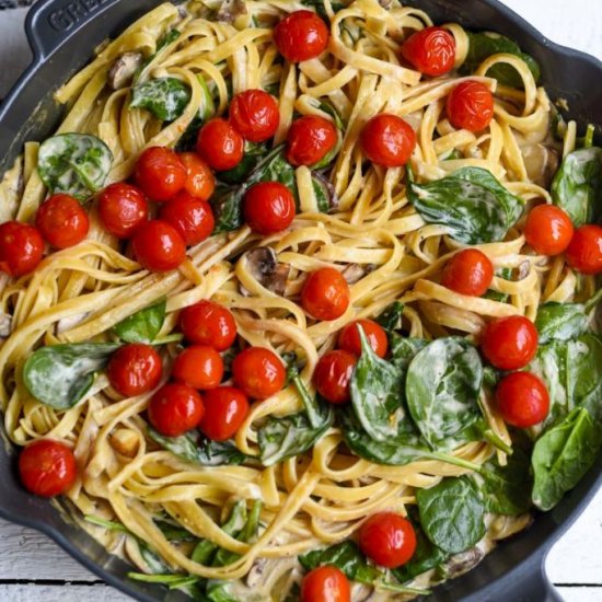 Creamy Mushroom and Spinach Pasta