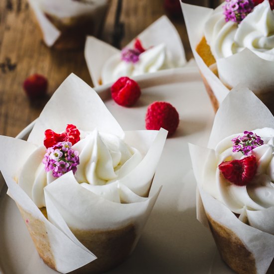 Raspberry Almond Cupcakes