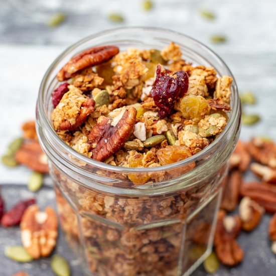 Easy Homemade Granola