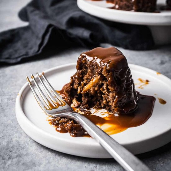 Apple Ginger Cakes with Caramel