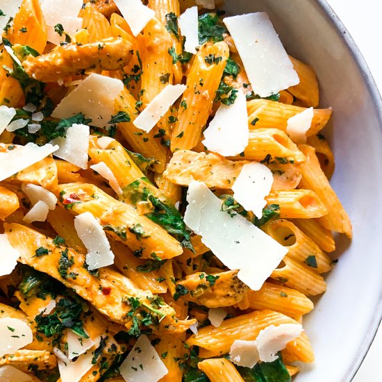 Creamy Chicken Pasta with Spinach