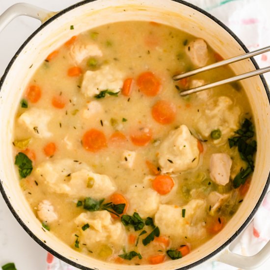 Easy Homemade Chicken and Dumplings