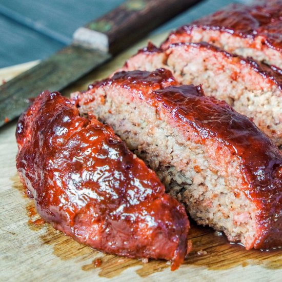 Smoked meatloaf with sweet BBQ glaz