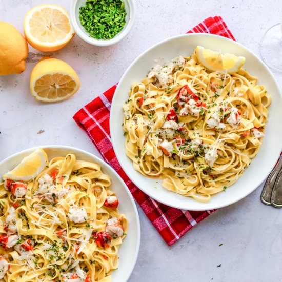 Creamy Lobster Fettuccine