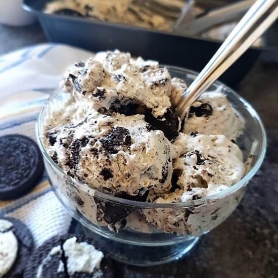 Easy Oreo Ice Cream