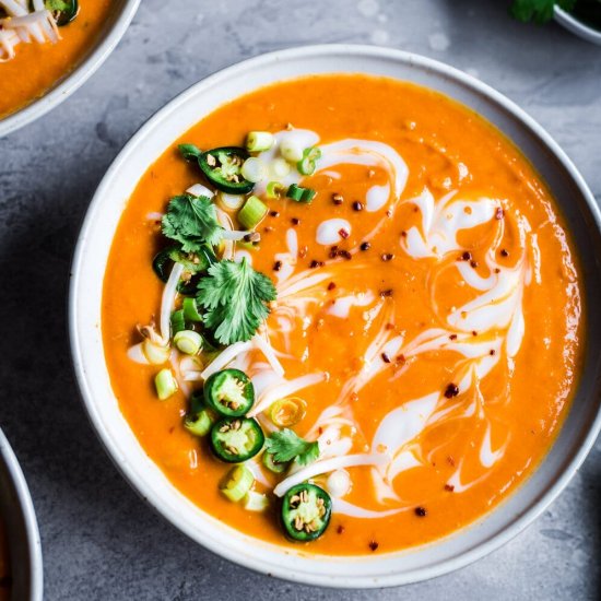 Thai Red Curry Sweet Potato Soup