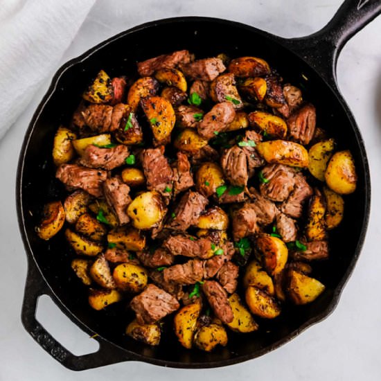 Butter Steak Bites & Herb Potatoes