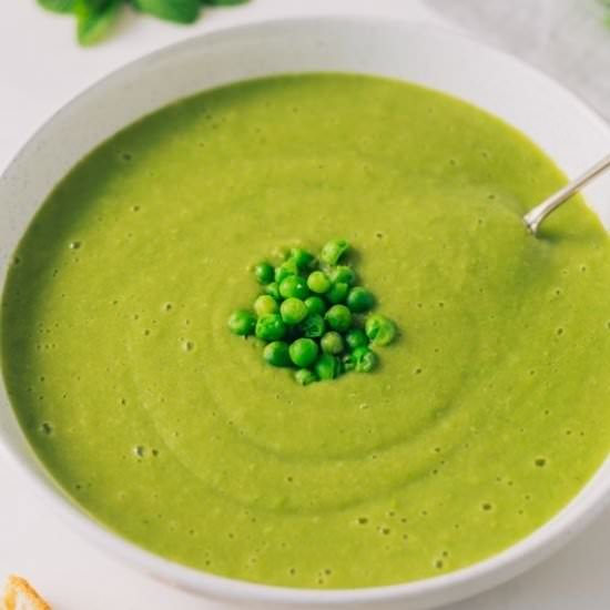 Delicious Creamy Green Pea Soup