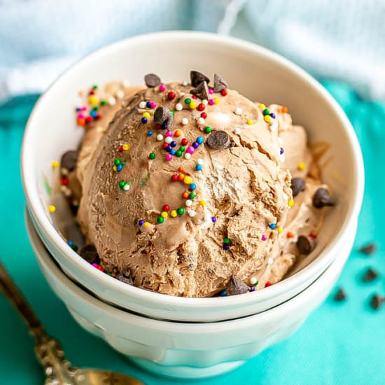 No-churn chocolate ice cream