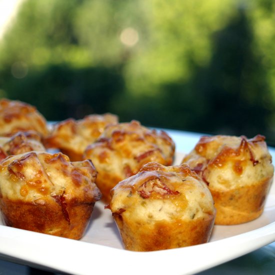 Pepperoni Pizza Puffs