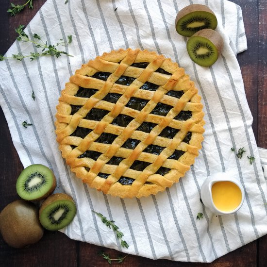 Kiwi fruit tart with creamy custard