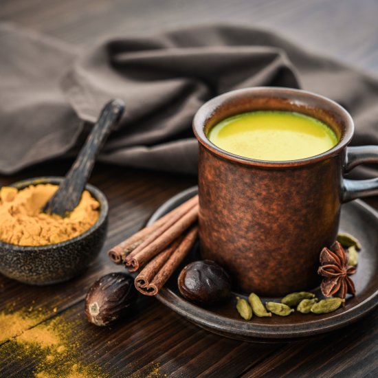 Golden Milk (Haldi ka Doodh)