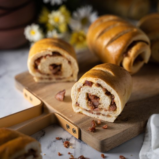 Portuguese chouriço buns