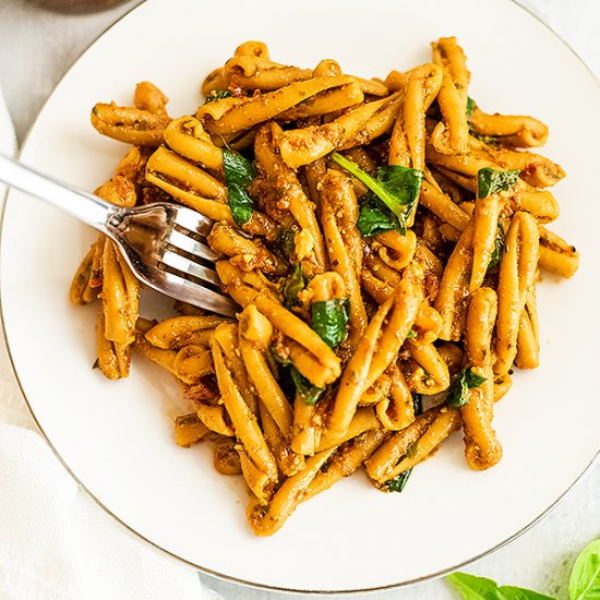 Sun Dried Tomato Pesto Pasta