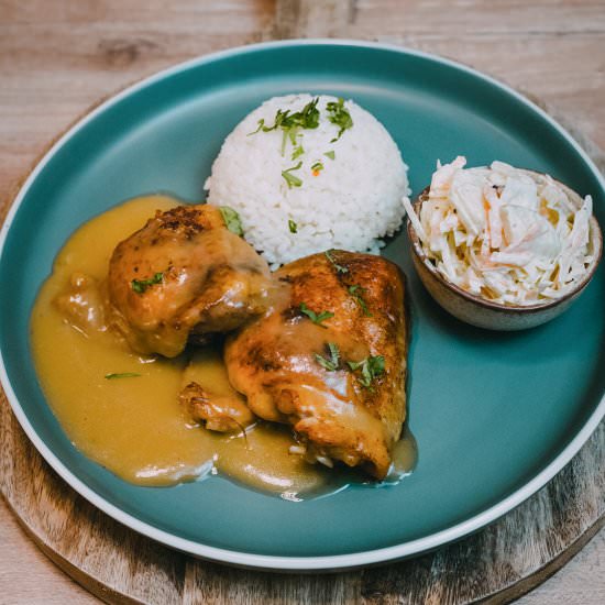 Chicken Thighs With Onion Gravy