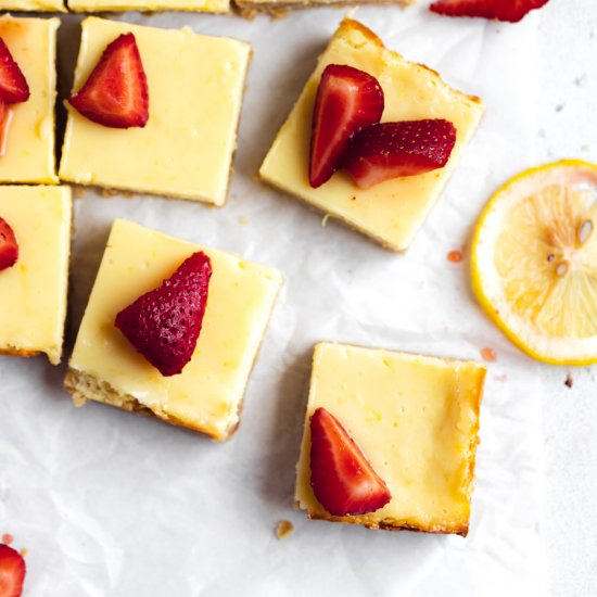 Creamy Lemon Bars with Strawberries