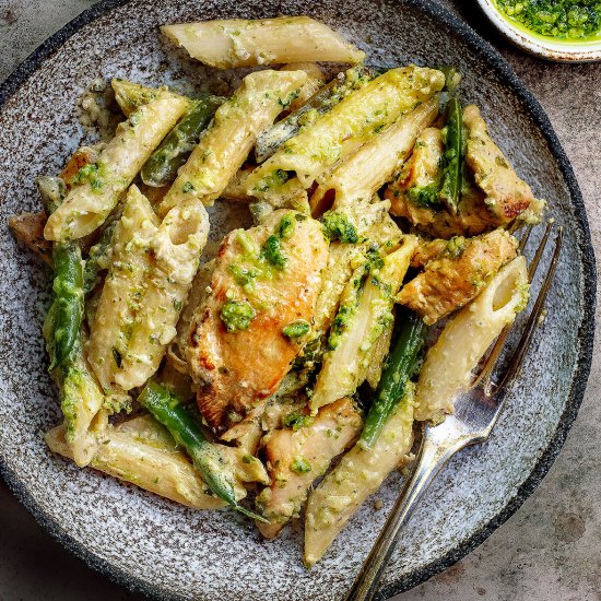 Creamy Chicken pesto pasta