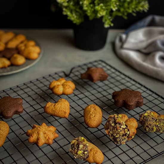 Delicious Lighter Petit fours