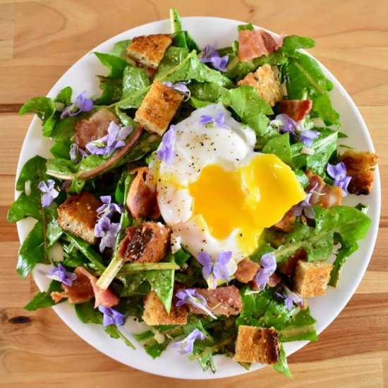 Dandelion Salade Lyonnaise